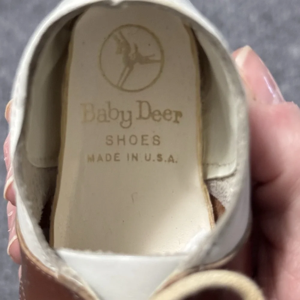 Vintage 50s Baby  Deer Baby Shoes Ideal Baby‎ Shoe Co. USA Brown/White SZ 2 BOX